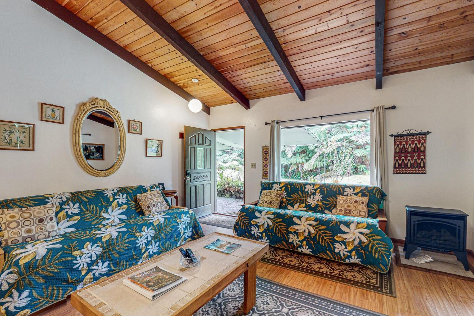 וולקנו Ekomomai Retreat מראה חיצוני תמונה
